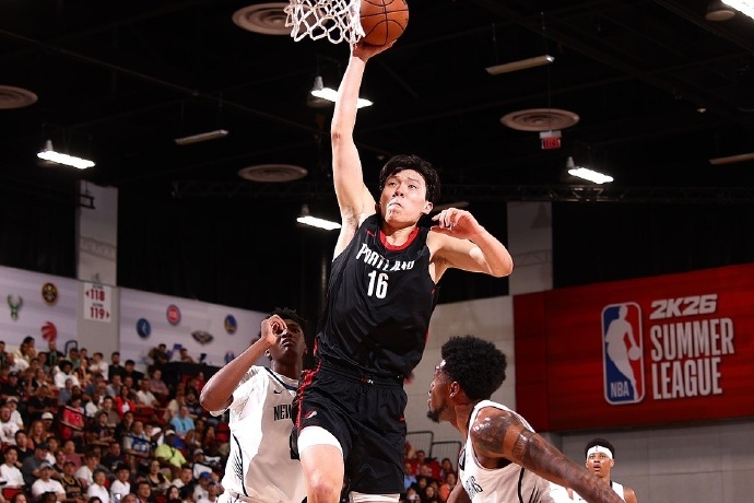 鹈鹕三人被驱逐,开拓者险胜鹈鹕 鹈鹕三人被驱逐,开拓者险胜鹈鹕