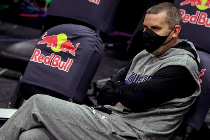 迈克·韦纳已退出尼克斯队首席助教职位的竞聘 迈克·韦纳已退出尼克斯队首席助教职位的竞聘