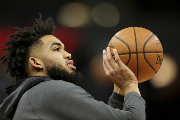 尼克斯与唐斯续约僵局破冰?合同规模或比肩布克引联盟热议 尼克斯与唐斯续约僵局破冰?合同规模或比肩布克引联盟热议